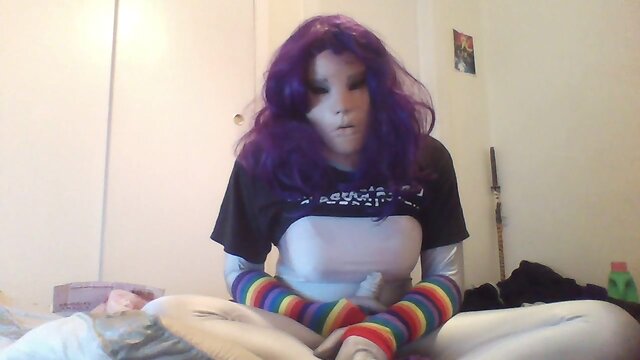 Sleeping Gear, Horny Morning: A Video Result