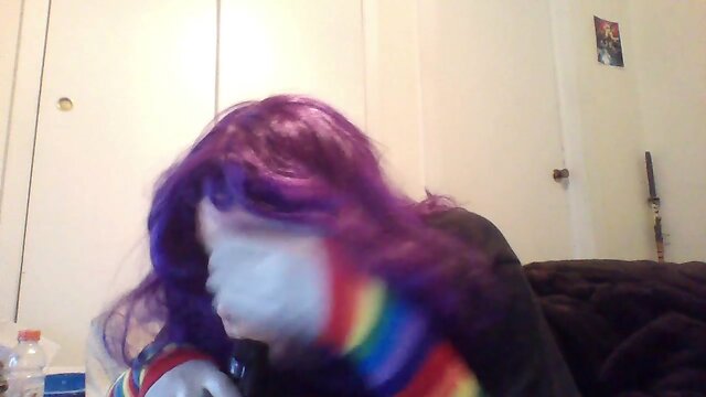 Sleeping Gear, Horny Morning: A Video Result