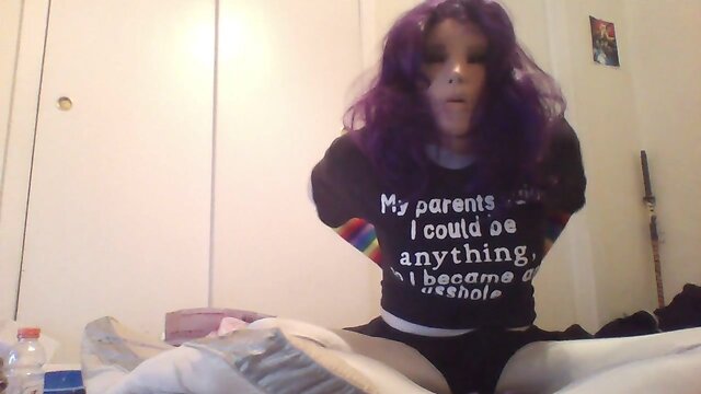 Sleeping Gear, Horny Morning: A Video Result