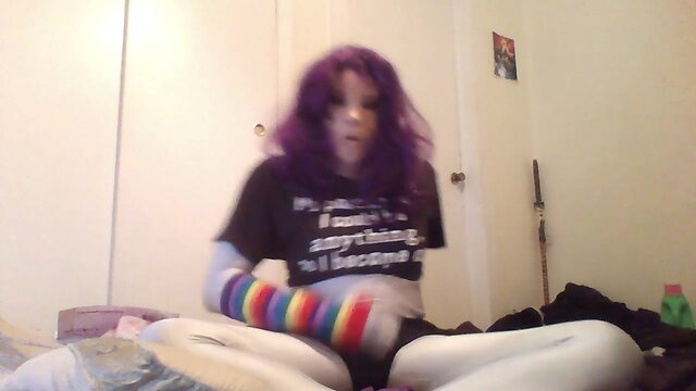 Sleeping Gear, Horny Morning: A Video Result