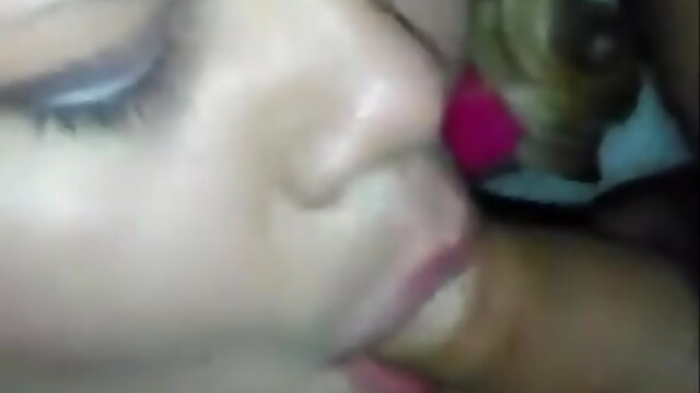 TS Tamia Michelle Suckin, Swallow, Squirt