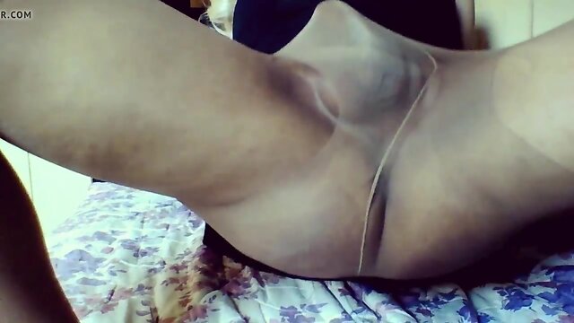 Lilith - Sexy Pantyhose