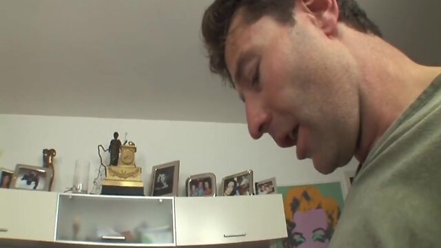 Big cock shemale provides rough fuck