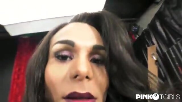 ts melissa fuck guy after he sucks her off