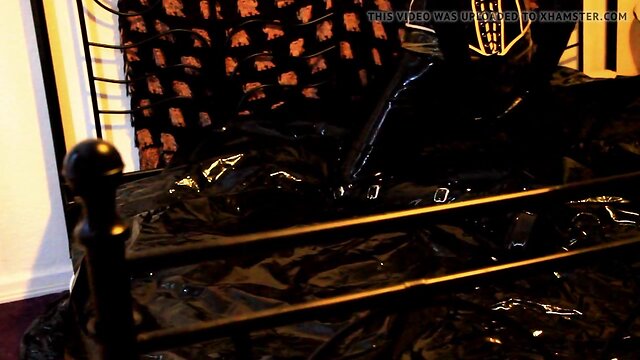 Heavy Rubber Doll.wmv