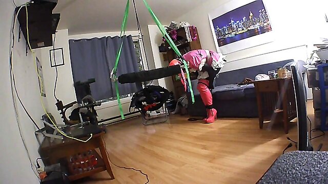 Sissys Self Strappado Bondage