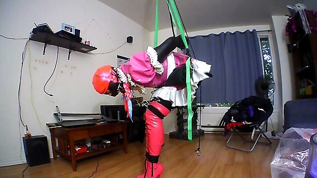 Sissys Self Strappado Bondage