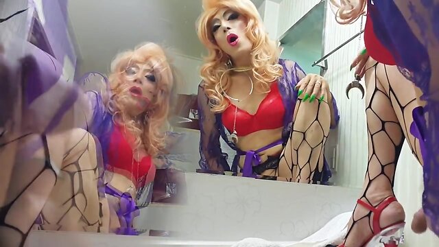 sissy niclo pornstar fuck jerking