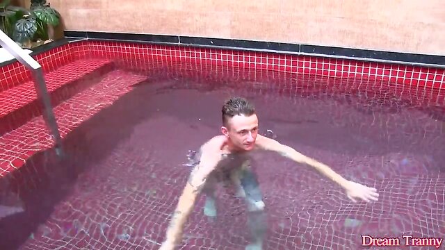 Hot shemale Larissa Albuquerque fucks around bareback