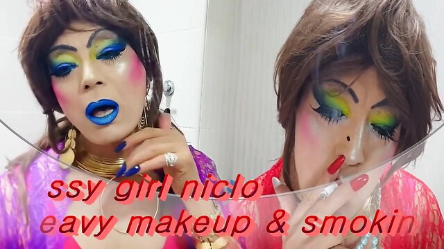 Sissy  niclo  sexy makeup smoking