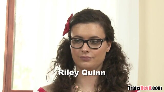 Get on your knees and suck this! - Riley Quinn