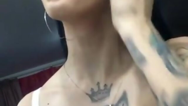 Tranny mexicana tetona