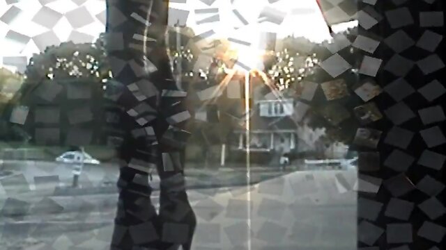 Latex-clad Fun Day: Looking for a Good Time!