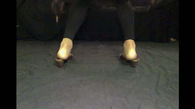 Fuck asspussy latex body feet in tan nylon socks and mules