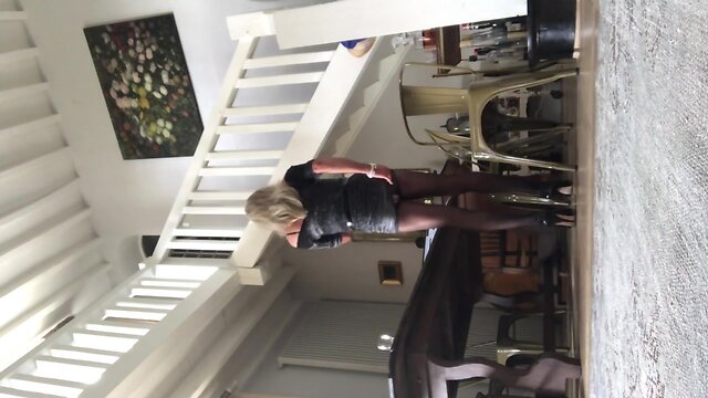 TRAVESTI TV TS SHEMALE TRANNY CROSSDRESSER PANTYHOSE