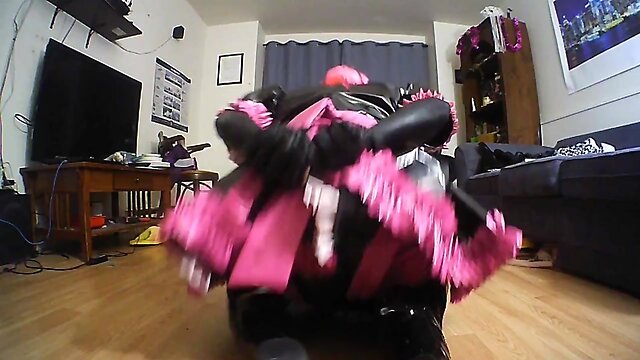 Sissy handcuff quicky