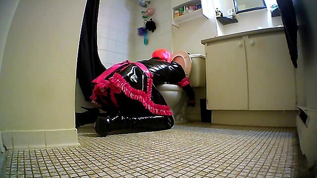 Sissy Toilet BDSM