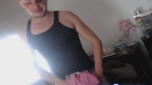 Hot Booty Shemale Taking Selfie while Sucking her Bf