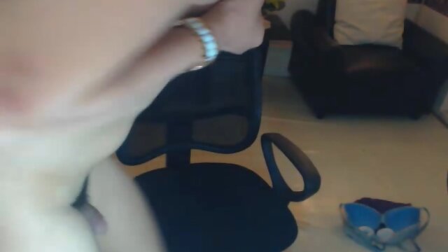 Pretty Trans Plays Her Ladycock