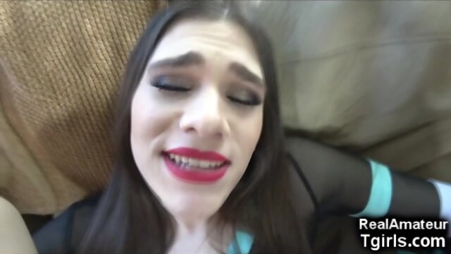 Flexible Trap Swallows Own Cum!