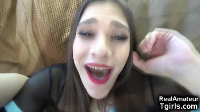 Flexible Trap Swallows Own Cum!