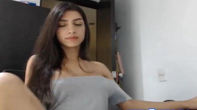 Hot Shemale Spanks her Hot Big Ass