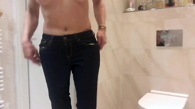 ENORMOUS GERMAN SHECOCK PISS