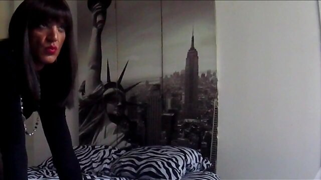 My First Vidéo: Joyful, Exciting Ladyboy & Crossdresser