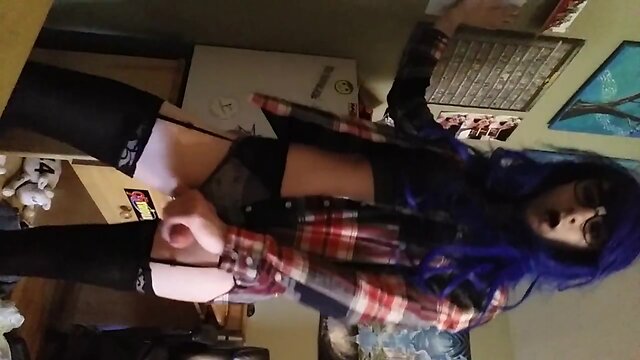 Pretty Trans Chick Blows Her Load