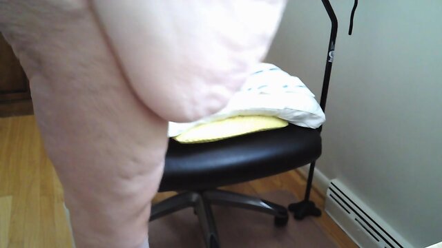 Grandpa`s Big Booty Satisfaction: Hot Shamele Pleasure