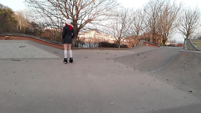 Cd sexy stripping skater