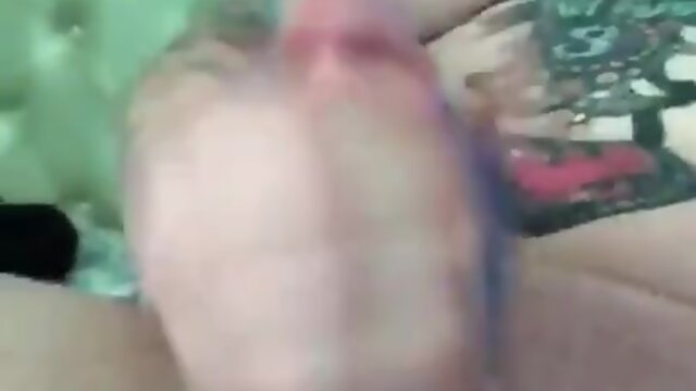 Big Booty, Big Tits: Seductive Moves & Alluring Curves