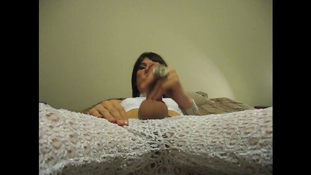 Solo Sensation Elle Galore: Lingerie, Masturbation & Sex Toys!