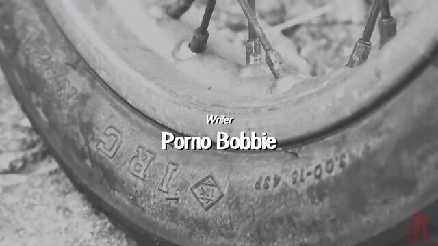 Motorcycle Babe Gang 1