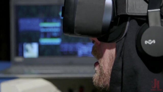 Kendra Sinclaire and Mike Panic: Virtual Love Nest