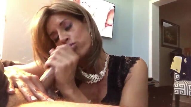 Fine crossdresser Gets a Facial