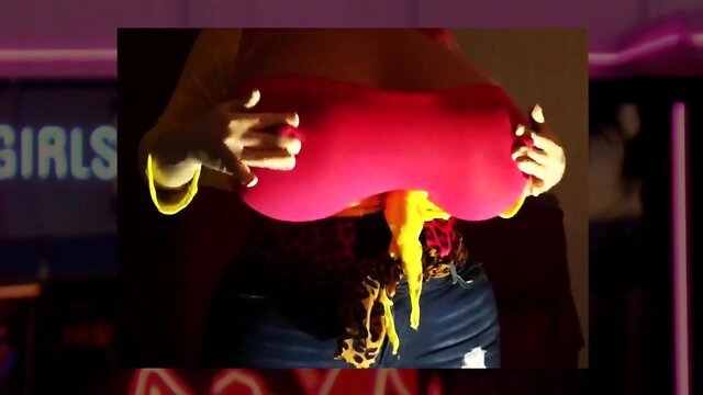 Juggsy-Ho-Doll - Nothing But Ho Doll Breast !