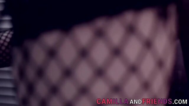 Fetish tgirl gets sucked