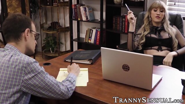 Splendid Lena Kelly takes anal dicking and juicy ejection