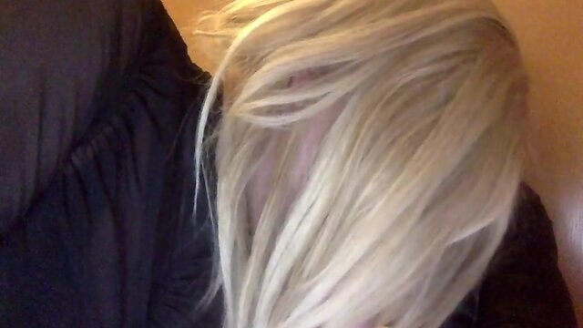 2 TVs suck and fuck in hotel room