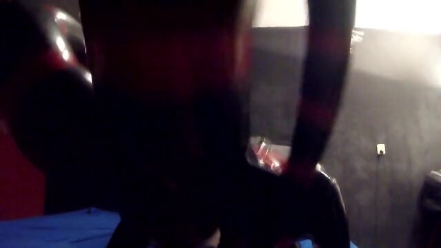 Scubucus swallowing daddy's prick