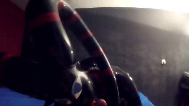 Scubucus swallowing daddy's prick