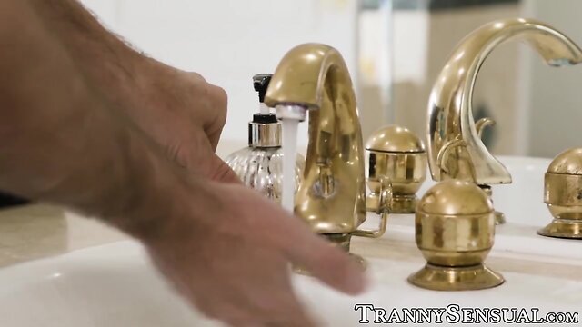 Chesty tv Marissa Minx analled vigorously by swinger