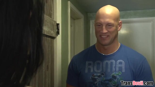 Oriental tgirl Eva Lin