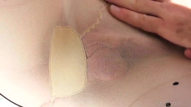 (T-Girl Hoes In PantyHose) Janelle Fennec - sexy shegirl