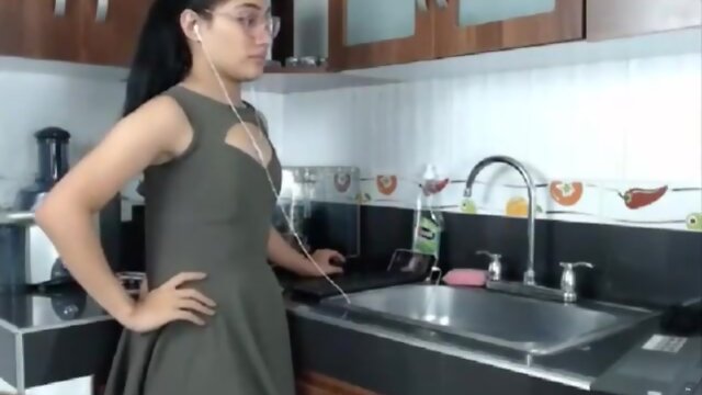 Enormous penis transvestite..