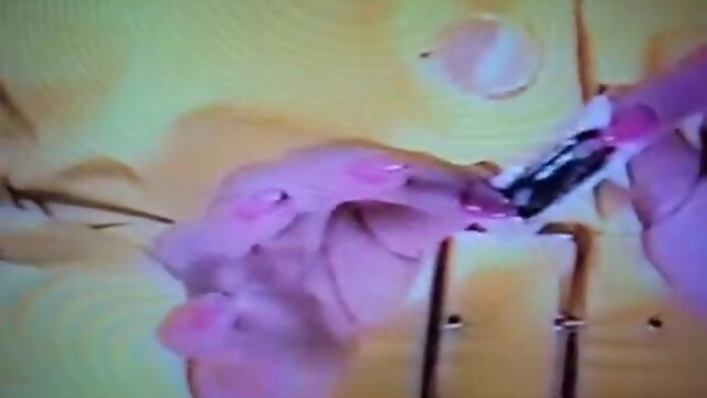 Outdoor Masturbation in Latex: Mature Amateur`s Naughty Dare