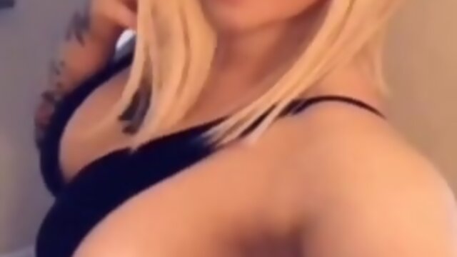 Addicted to ebony trannies