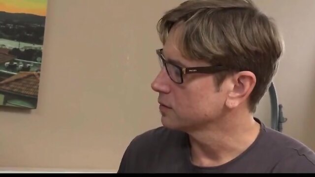 Bonne baise   facial avec une jolie T-Girl