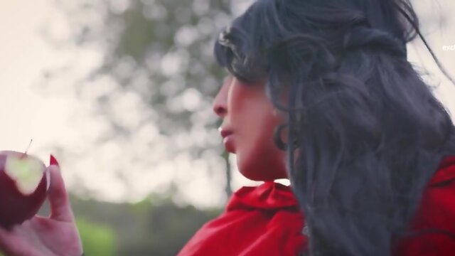 Little Red Riding Hood and Kleio Valentien